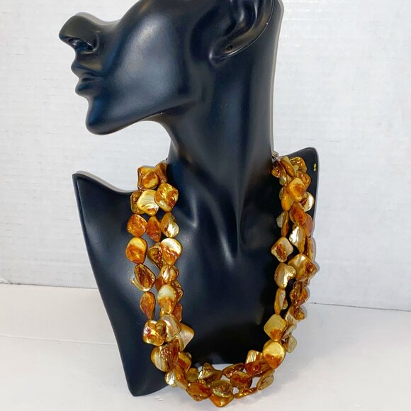 Vintage Necklace 3 Strands Deep Golden Dyed Abalone Shells Lobster Clasp - Picture 3 of 5